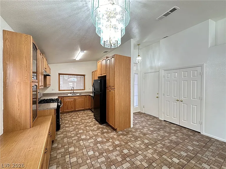 8009 Sierra Largo Dr — Photo 7