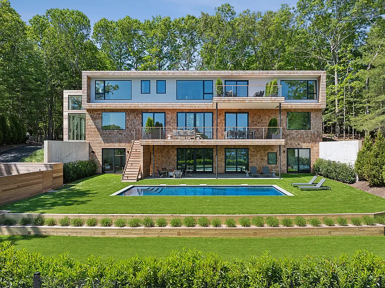 63 Oyster Shores Rd — Photo 1
