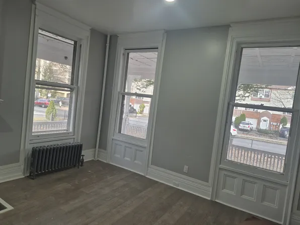 185 N Grove St #1, East Orange, NJ 07017