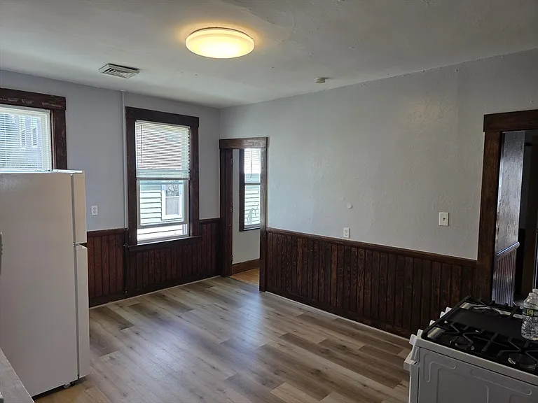 2 Hillside St #3 — Photo 13