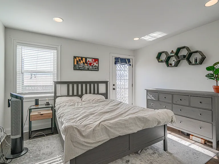 631 S Eaton St — Photo 16