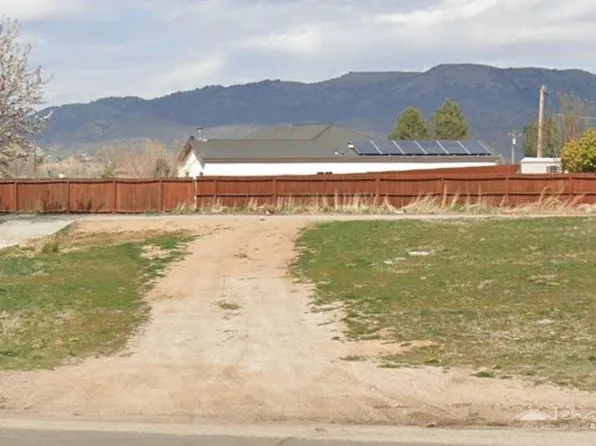 21624 Golden Hills Blvd #52, Tehachapi, CA 93561