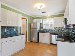 3913 Old Farm Rd, Portsmouth, VA 23703