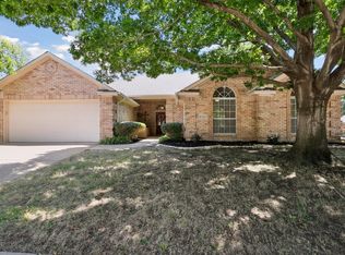3732 Ashford Dr, Bedford, TX 76021