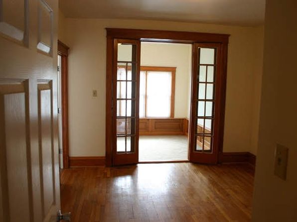 5784 Pershing Ave #1W