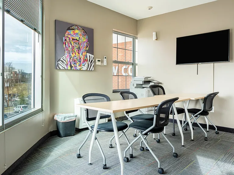 A flexible area for working independently or collaboratively.