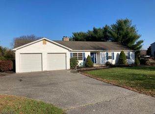 28 Gwinnup Rd, Blairstown, NJ 07825