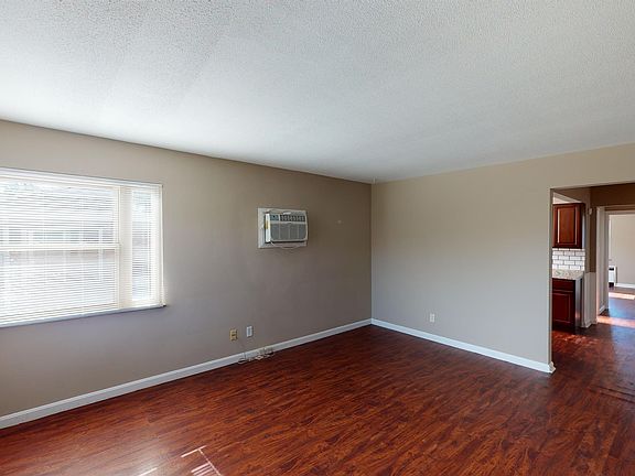 5th image of 3913 E Gatewood Ln #3