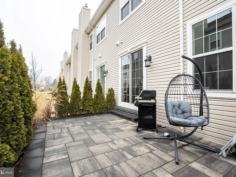 1802 Yearling Ct — Photo 6