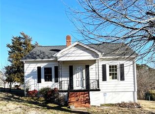 306 Magnolia St, Granite Falls, NC 28630