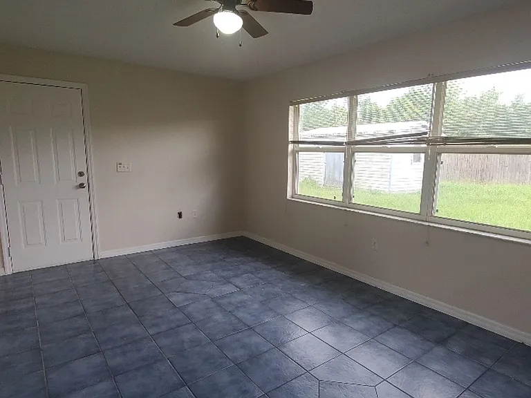 4047 Cannon Ct — Photo 8