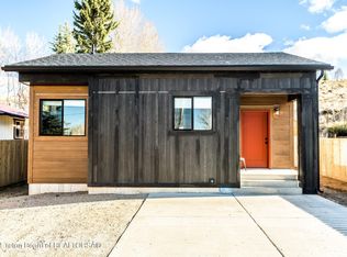 35 E Lake Rd, Pinedale, WY 82941