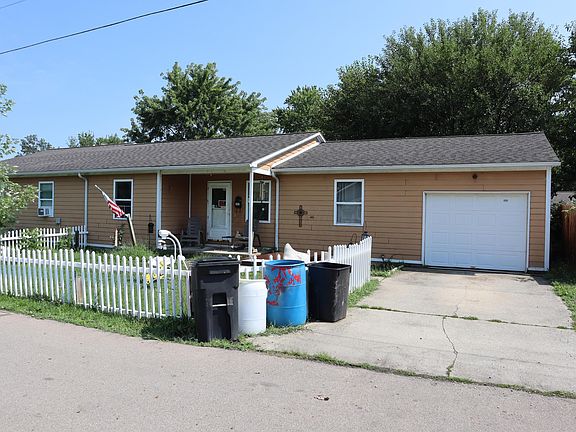 2nd image of 403 Clyburn Ave