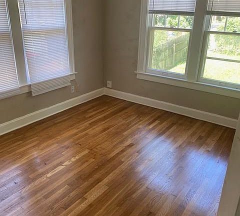 4th image of 5012 Tracy Ave #B