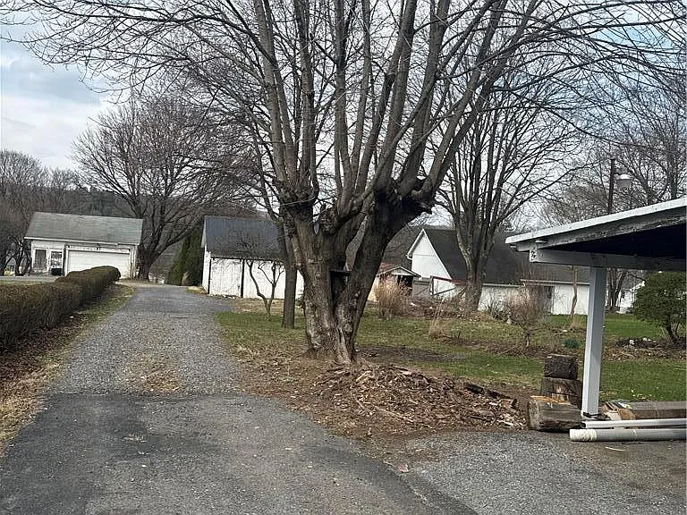 7487 Camp Meeting Rd — Photo 12