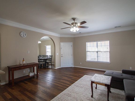 5th image of 272 High Ridge Dr