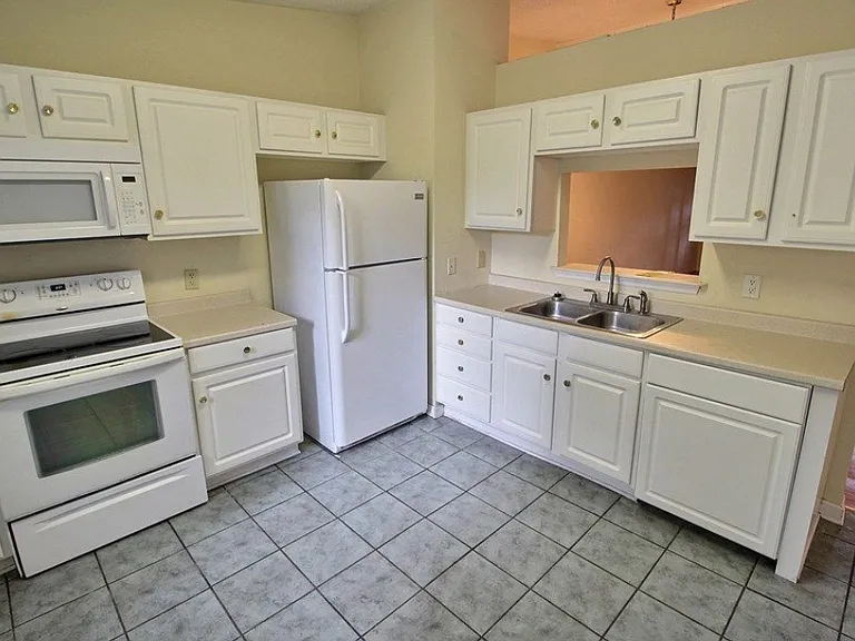245 Timber Ridge Dr — Photo 7