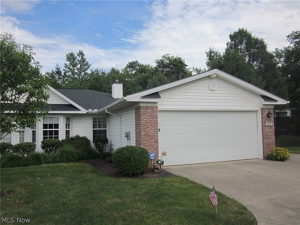 1st image of 18529 Woodhaven Dr