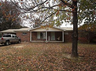805 N Layne Dr, Malden, MO 63863