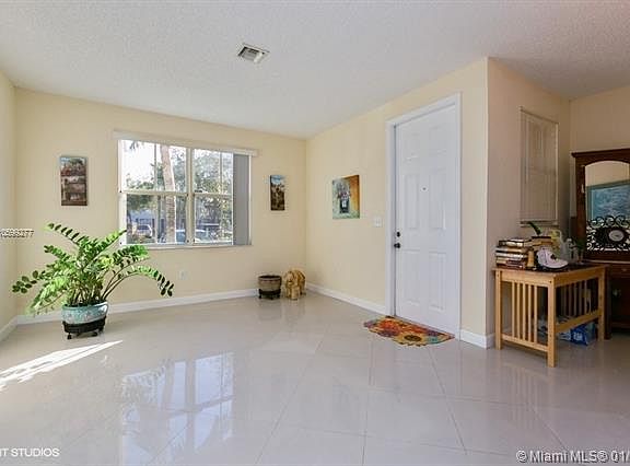 2nd image of 4211 NE 9th St #0
