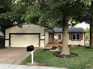 3606 SW Woodvalley Ct, Topeka, KS 66614