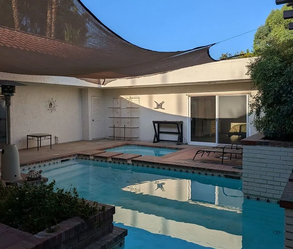 3 bed, 3.0 bath, 3600 sqft, $3,900 — Photo 3
