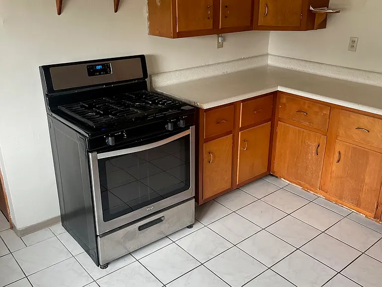 2118 Market St #1 — Photo 10