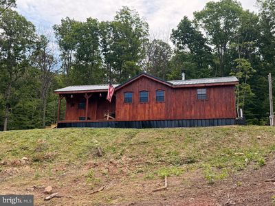 448 Chickloon Ln, Great Cacapon, WV, 25422