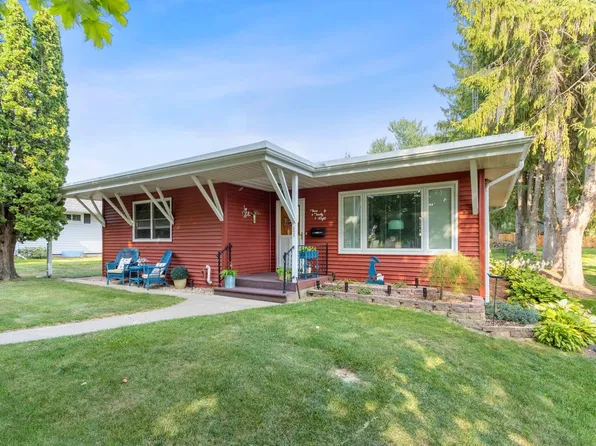 328 Capital St, Wisconsin Dells, WI 53965