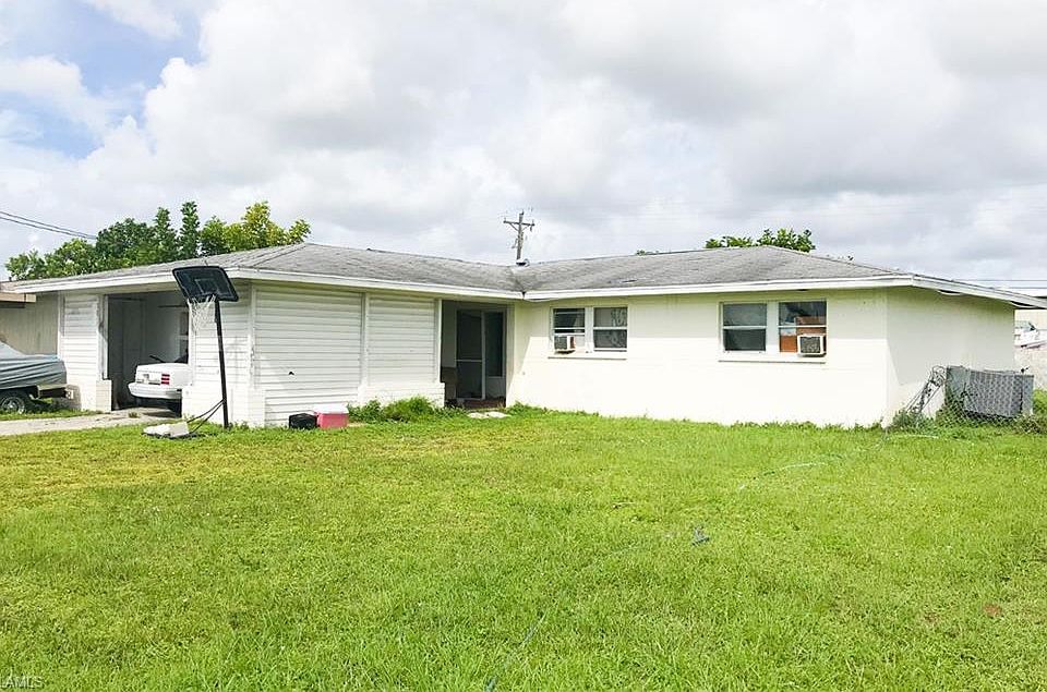 1st image of 1025 NE Pine Island Ln
