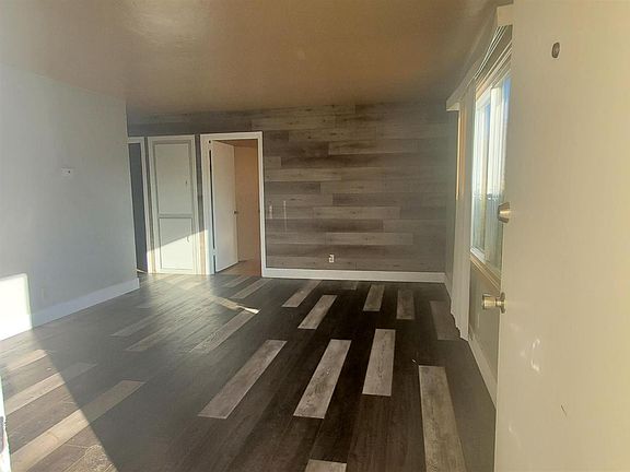 5th image of 4116 20th Ave