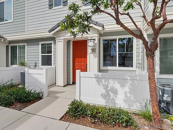 2nd image of 505 Turnstone Ln