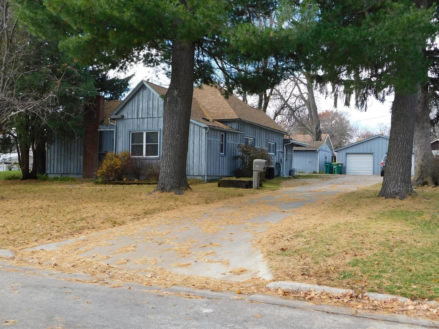 1102 N Maple St, Creston, IA 50801 Zillow