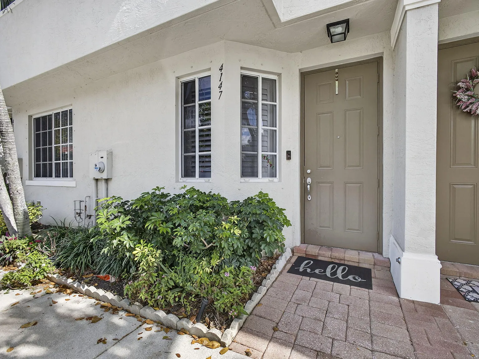 2 bed, 2.5 bath, 1437 sqft, $2,250 — Photo 2
