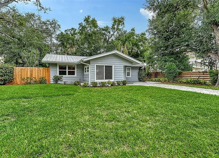 1773 Harmony Ln — Photo 2