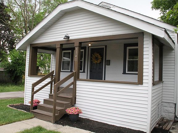 2nd image of 1141 Campbell Ave