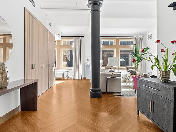 5th image of 37 E 12th St #4