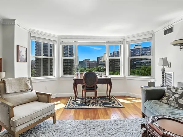 150 Staniford St #Penthouse 9, Boston, MA 02114