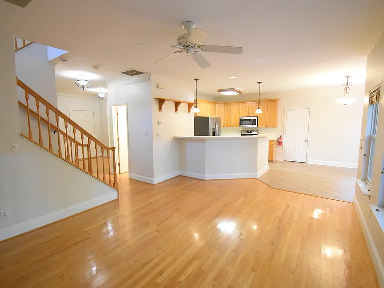 3704 Wind Ridge Pl — Photo 4