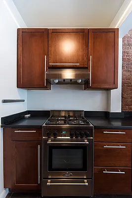 Rented by Easy Street Properties | media 4