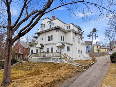 8-10 Bennington St, Newton, MA, 02458