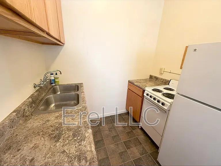 1829 Highland Pl #311 — Photo 1