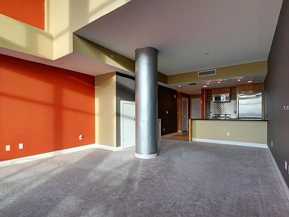 3rd image of 1120 E Kennedy Blvd Unit 1529