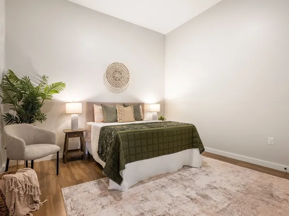 22 Elm St #401, Worcester, MA 01608