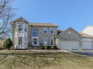 2060 Morningview Dr, Hoffman Estates, IL 60192