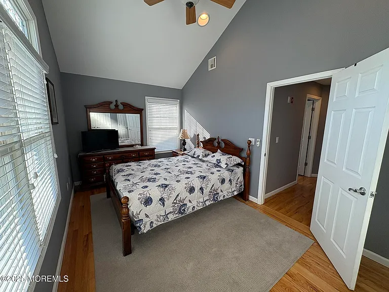 30 E Bay Way — Photo 25