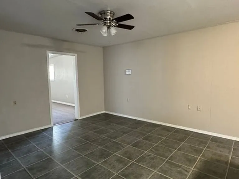 4323 S Polk St — Photo 7