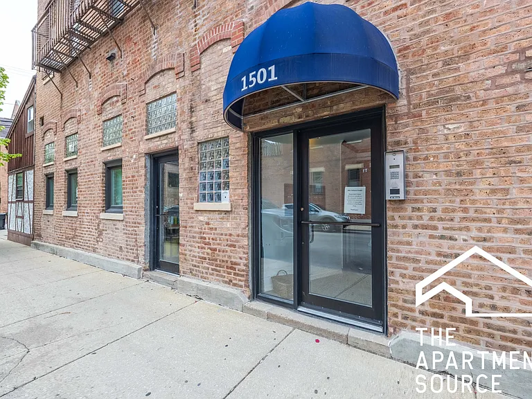 1501 W Fullerton Ave #2R — Photo 14