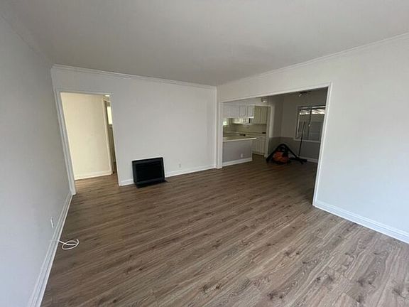 4th image of 4356 Quigley Ave