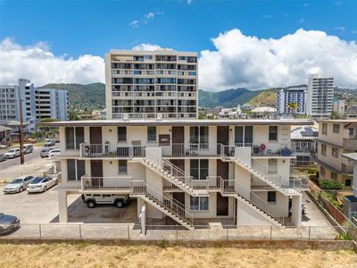 717 Hausten St, Honolulu, HI, 96826